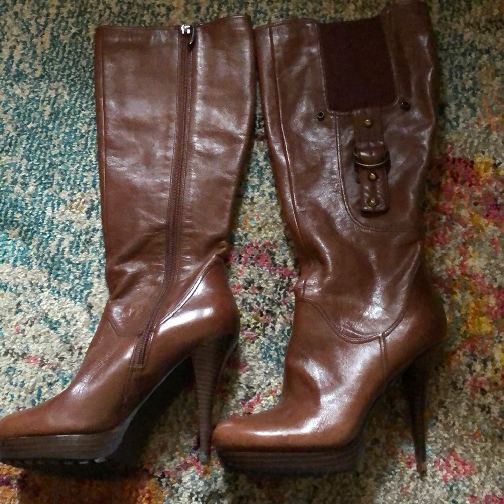Guess boots